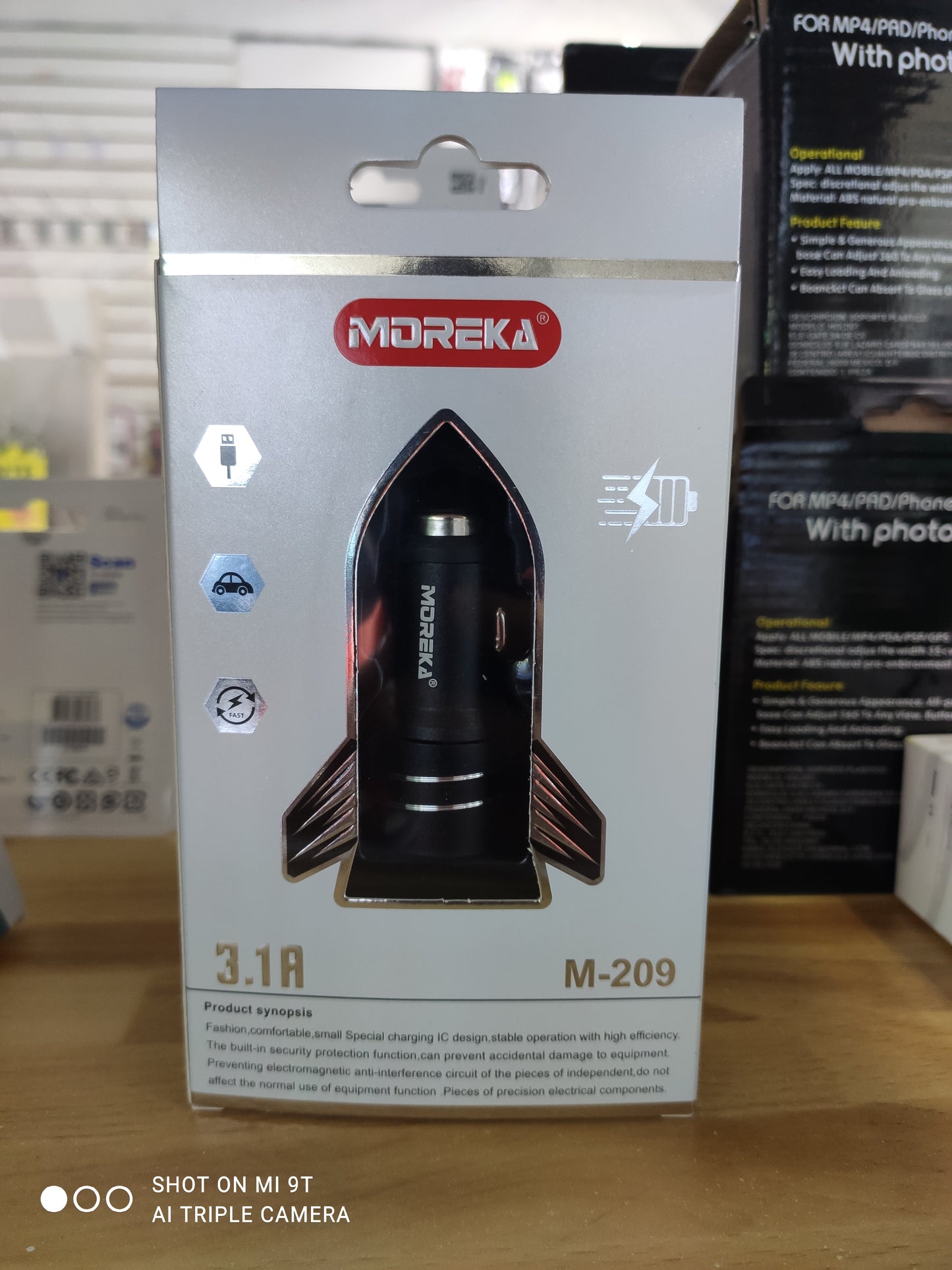 Cargador Para Carro Auto Moreka M-207 M-210