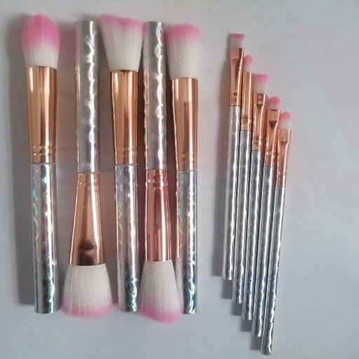 SET DE BROCHAS KABUKI CON 10 PIEZAS