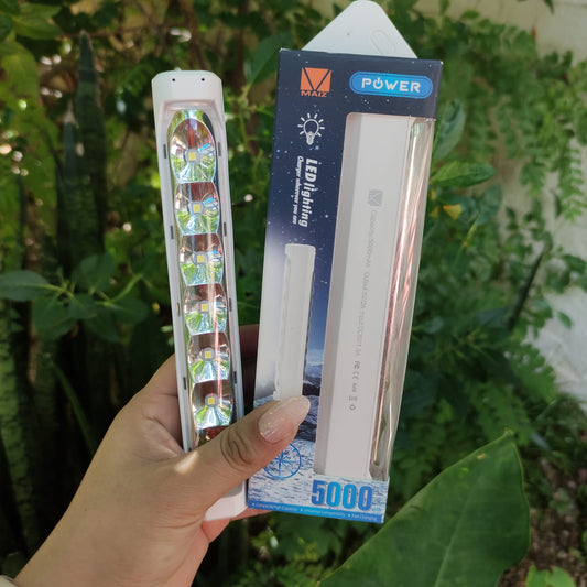 POWER BANK CON LAMPARA Y BRUJULA 5000MAH