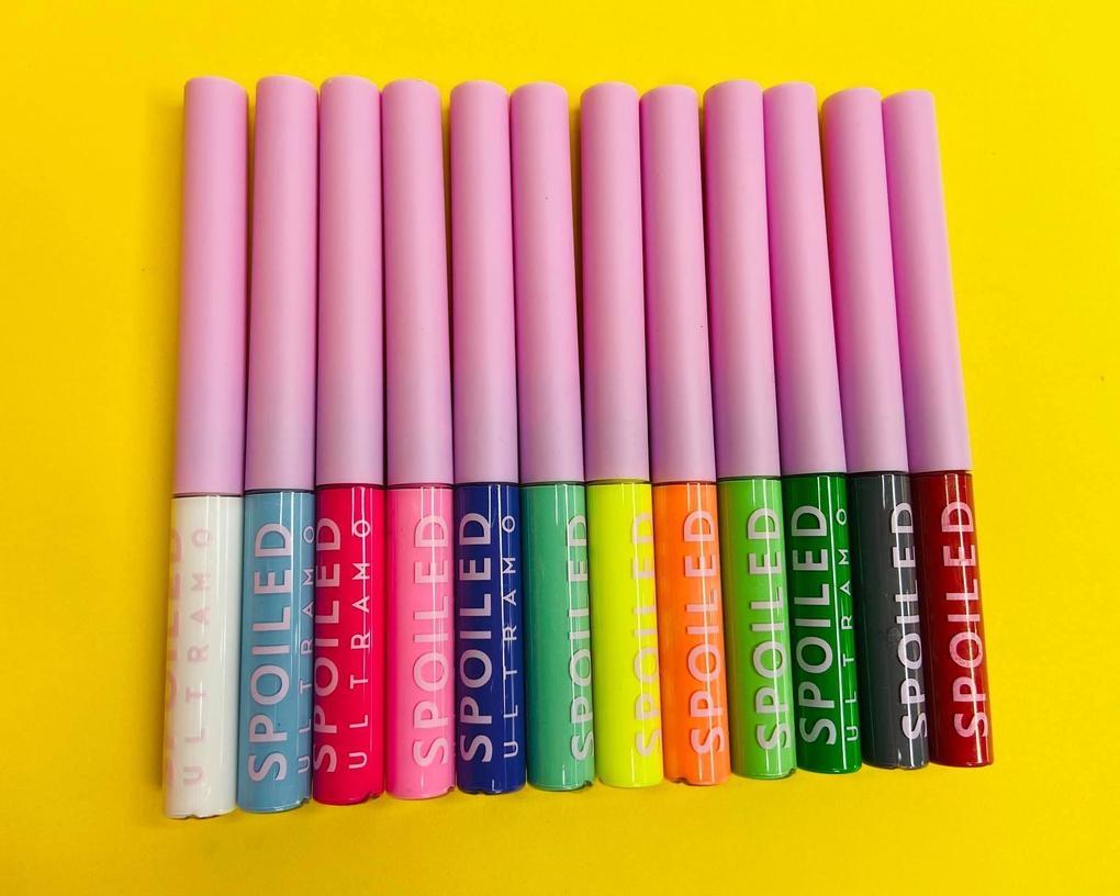 DELINEADOR LIQUIDO SPOILED ULTRAMO HUXIABEAUTY